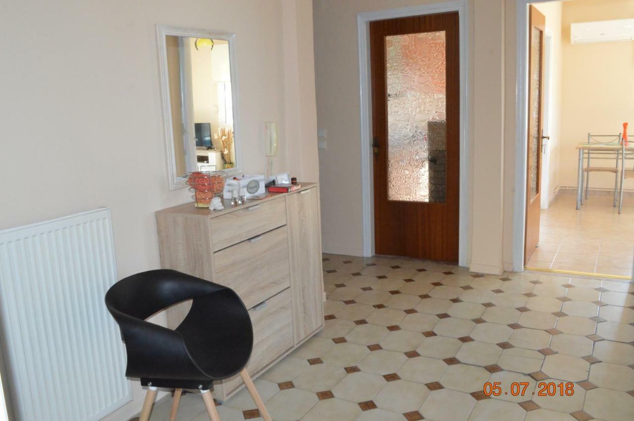 Katerina's Sea View Apartment *